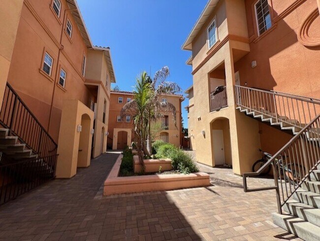 Building Photo - 1BD/1BA Sunnyvale Condo close to Downtown ...