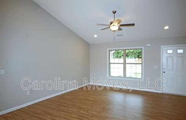 Foto del edificio - 105 Lockeland Park Dr