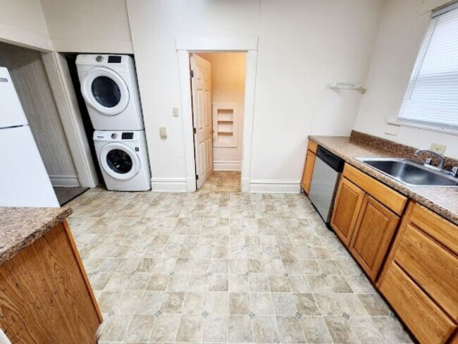 Foto del edificio - 3 Bedroom, 2 Bathroom House Woodburn Area- Available 08/05/2026