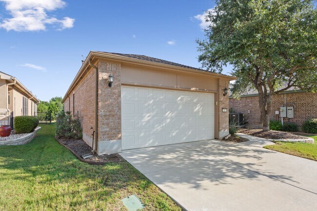 Foto del edificio - 107 Martin Creek Ln