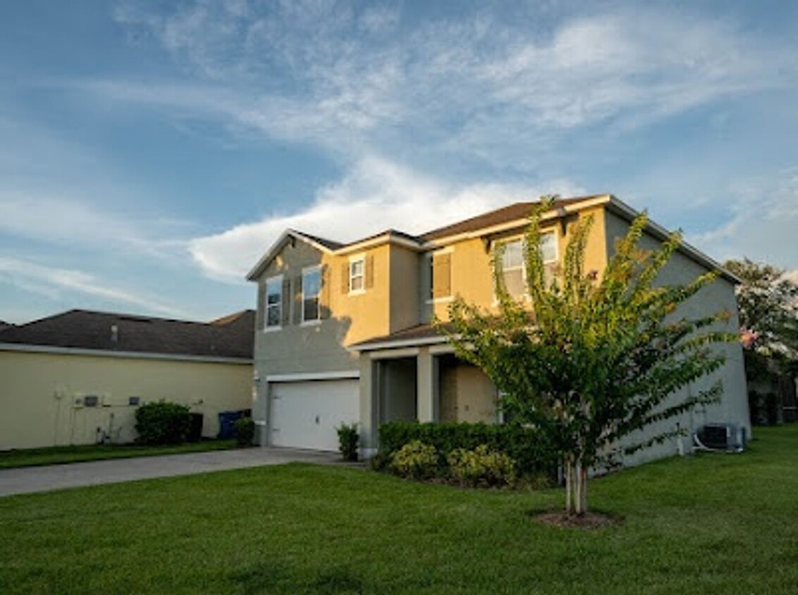 Foto principal - Spacious 5BR House in Haines City