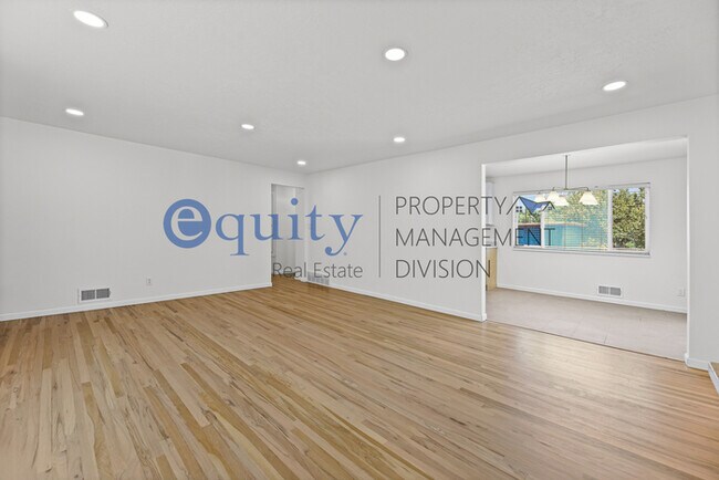 Foto del edificio - 8894 S 540 E