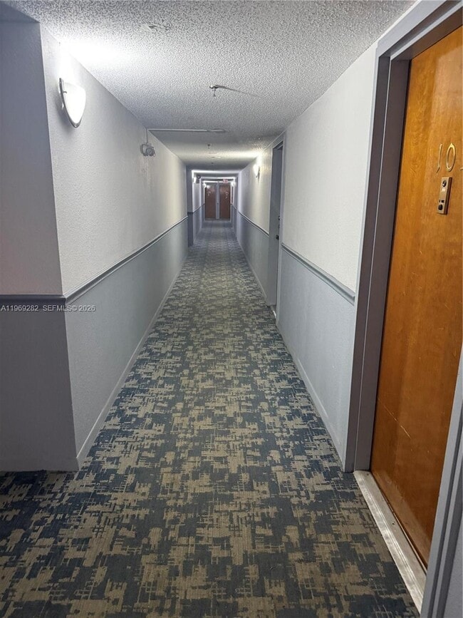 Foto del edificio - 201 180th Dr