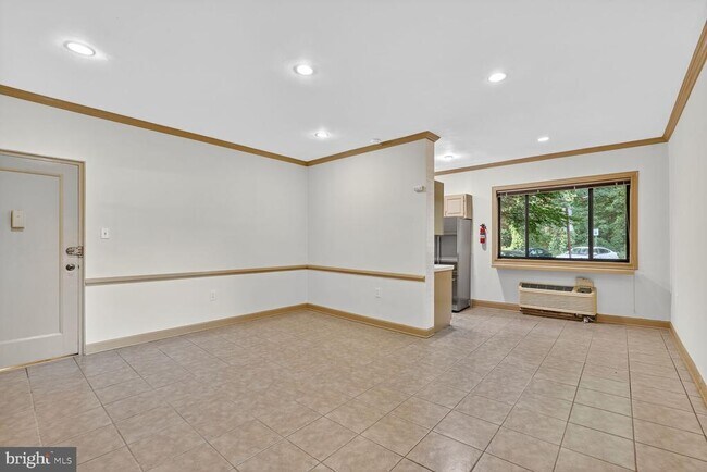 Foto del edificio - 4114 Davis Pl NW