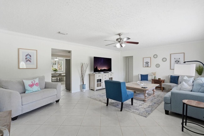 Foto del edificio - 27526 Los Amigos Ln