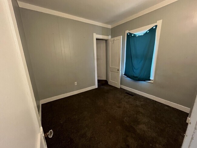 Foto del edificio - 1942 Barrows St