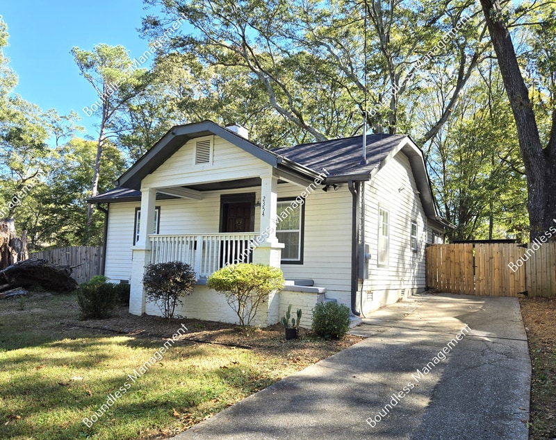 Photo - 2354 Burroughs Ave SE