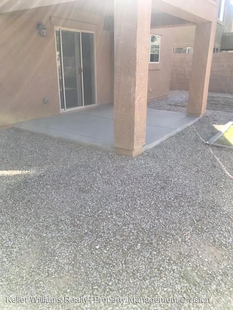 Building Photo - 4 br, 2.5 bath House - 3958 W Geronimo St ...