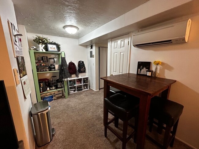 Building Photo - 1B/1B Pet Friendly Apartment South of BYU