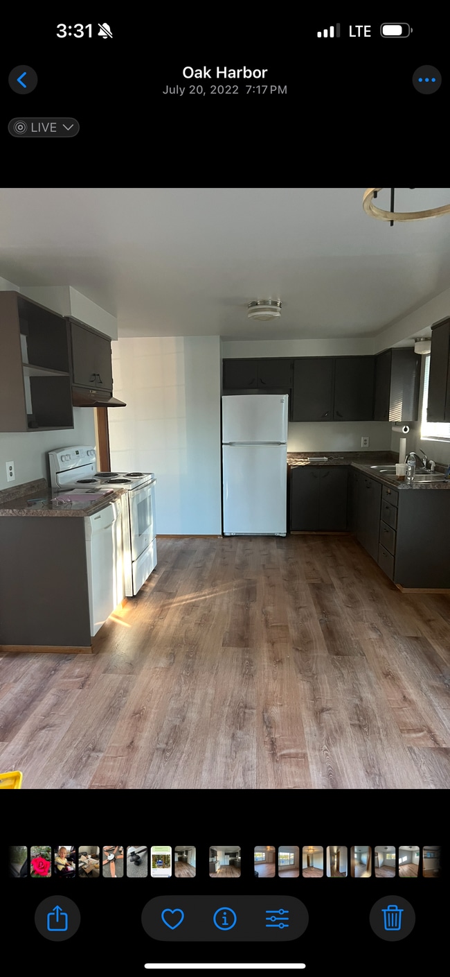 Building Photo - 899 Cathlamet Dr