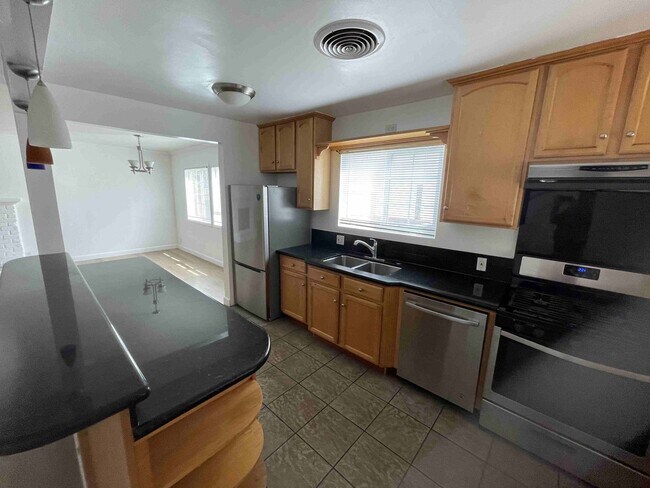 Foto del edificio - BEST VALUE IN SHERMAN OAKS!