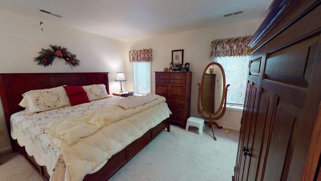 Building Photo - Short Term Furnished House