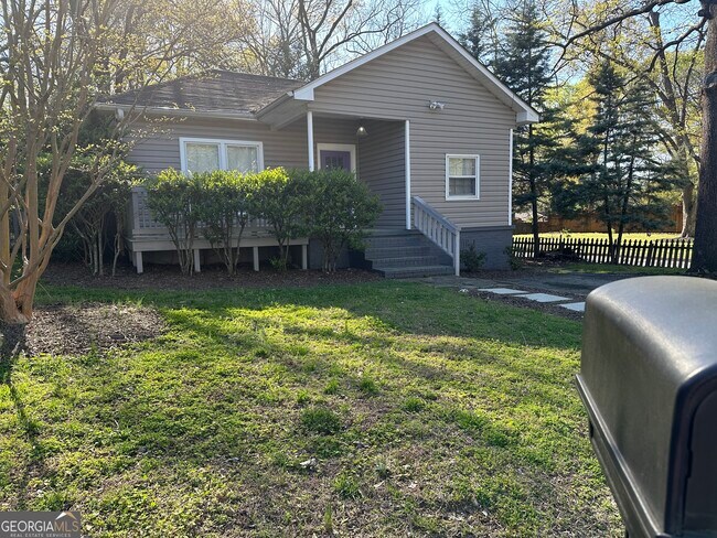 Foto del edificio - 2134 Main St NW