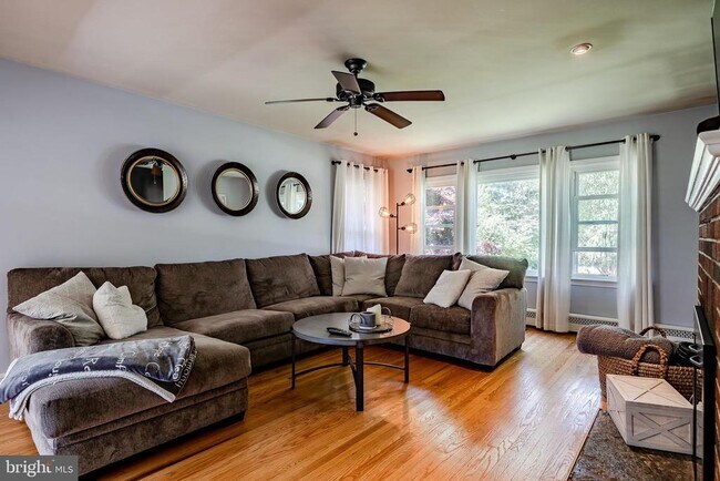 Foto del edificio - 1538 Carmac Rd