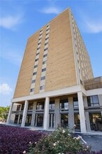2285 Peachtree Rd NE