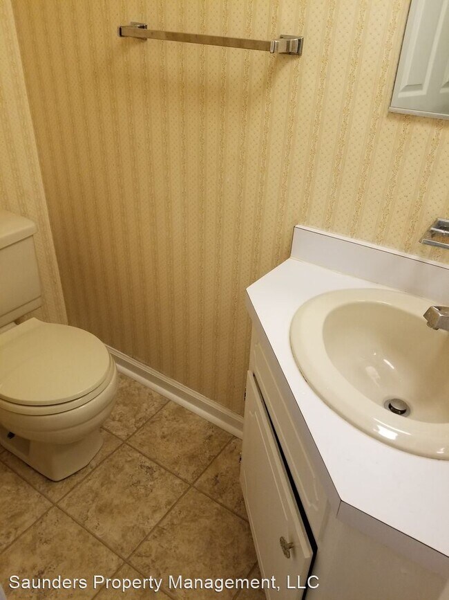 Building Photo - 2 br, 2 bath House - 4000 South Bend Dr #109