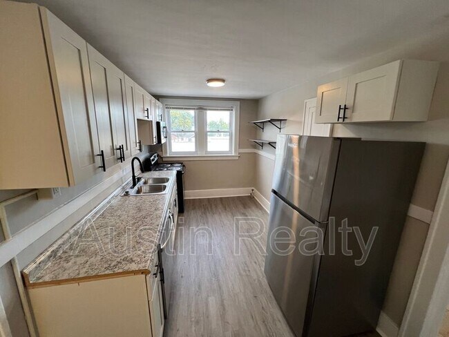 Foto del edificio - 2173 Big Bend Blvd