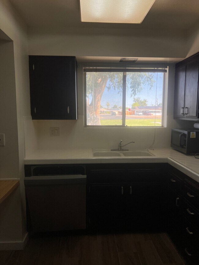 Foto del edificio - 10363 W Peoria Ave