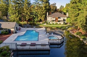 Building Photo - 3401 La Terrace Cir