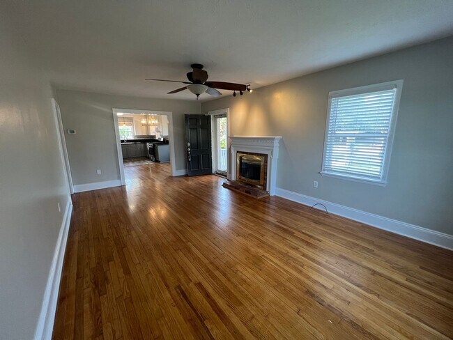 Foto del edificio - 2534 McNeill Cir