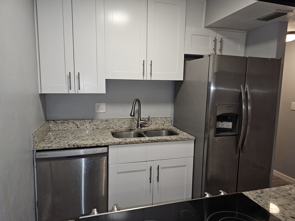 Kitchen - 3238 S Semoran Blvd