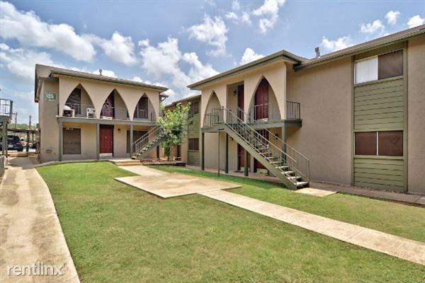 Fotografía del edificio - 5534 Fredericksburg Rd