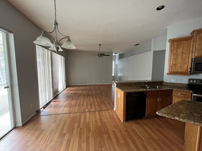 Foto del edificio - 5935 Chaps Dr