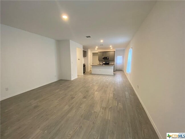 Building Photo - 134 Canopy Oak Rd