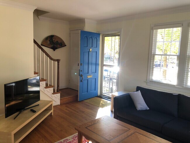 Light and Bright Entryway - 317 Commonwealth Ave