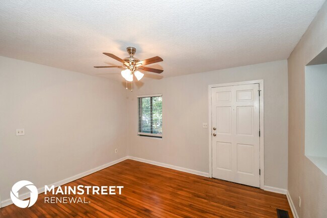 Foto del edificio - 1220 Adrian Ct