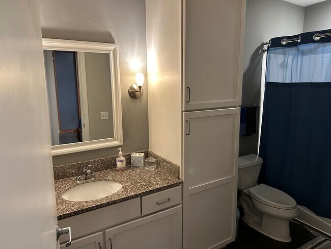 Foto del edificio - 620 Glen Iris Dr NE