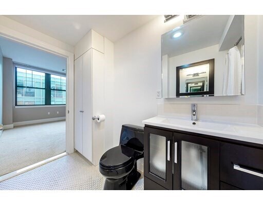 Foto del edificio - 1387 Washington St