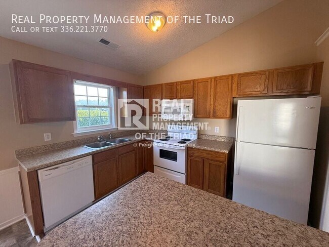 Foto del edificio - 3170 Beeson Acres Rd