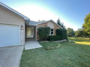 Building Photo - 1700 McCutchen Rd