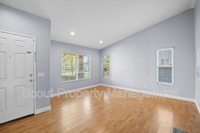 Foto del edificio - 31654 Granville Dr