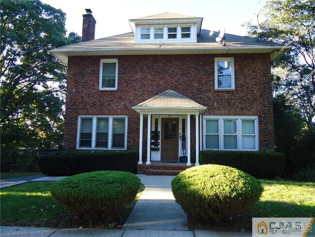 Foto del edificio - 37 Highland Ave