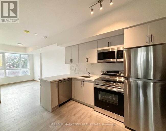 Building Photo - 3421 Sheppard Ave E