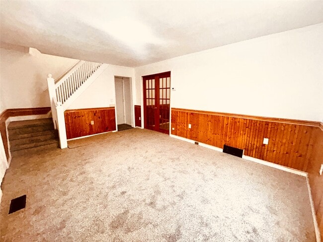 Building Photo - 43 Haynes Ave