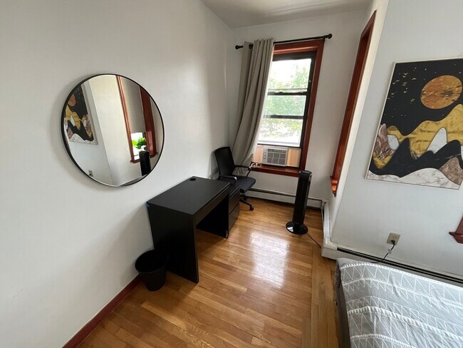 Foto del edificio - 871 Harrison Ave