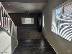 Building Photo - 9683 Avignon Ct