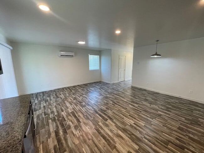 Foto del edificio - ***3 BEDROOM/2.5 BATHROOM IN PRESCOTT VALLEY***