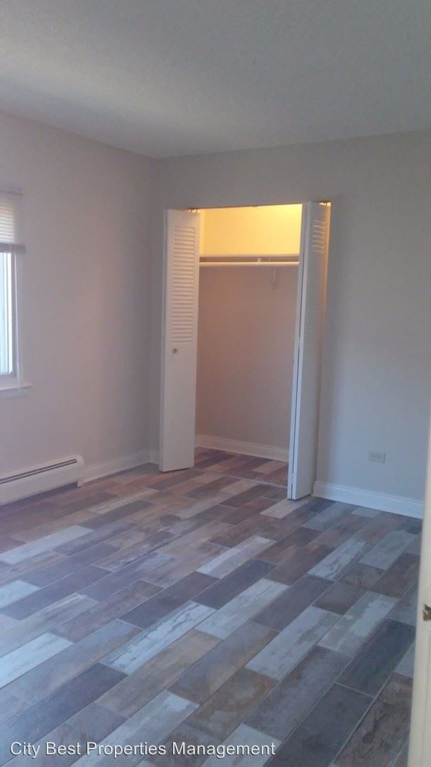 Building Photo - 10114 Holly Ln