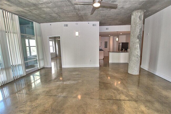 Foto del edificio - 845 Spring St NW