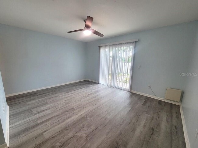 Building Photo - 22604 Watersedge Blvd