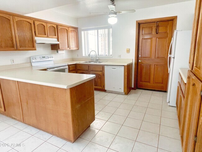 Foto del edificio - 35414 N 15th Ave