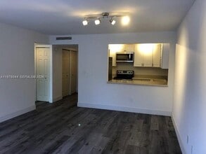 Building Photo - 9301 SW 92nd Ave