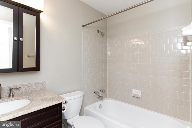 Building Photo - 20958 Timber Ridge Terrace