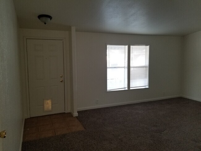 Building Photo - 3630 Estes Park Dr