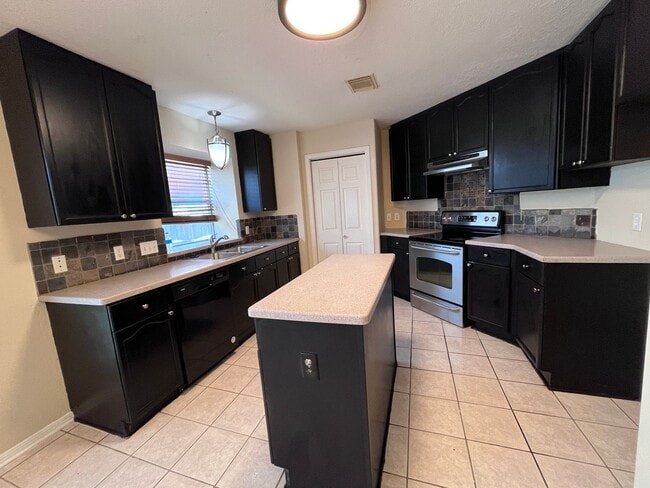 Foto del edificio - 12827 Fox Arrow Ln