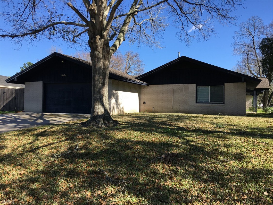 Foto del edificio - 401 Cedar Ln